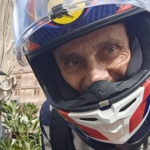 Prospection téléphonique… et casque de moto !